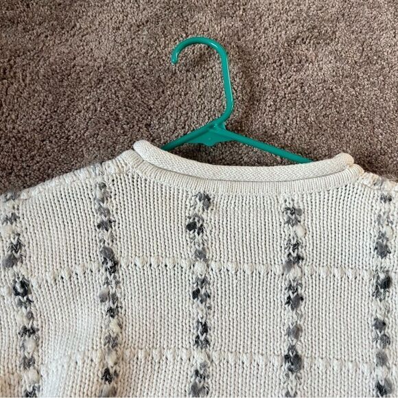 Vintage Women’s Medium Crewneck Sweater. - Picture 5 of 7